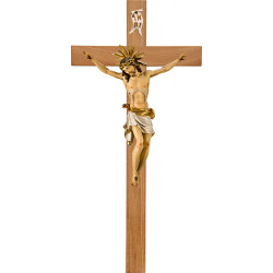 Cristo Pisa en cruz de roble simple ancha